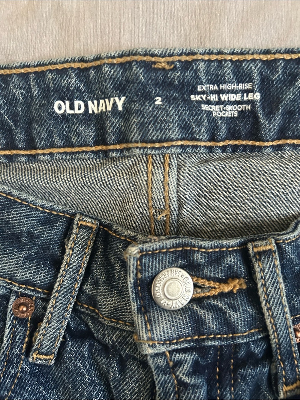 Old Navy Extra High-Rise Sky-Hi Wide Leg Jeans - Dark Blue - Picture 3 of 3